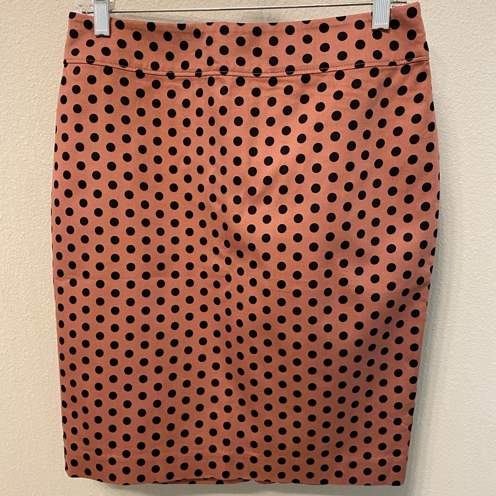 EUC Ann Taylor LOFT brownish with black polka dots pencil skirt, size 6